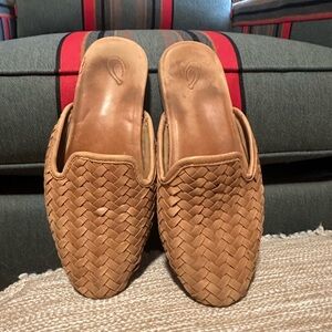 Olukai sandals 10